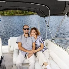 Прогулка на яхте для влюбленных
