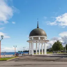 Гуляй, Москва в Карелии