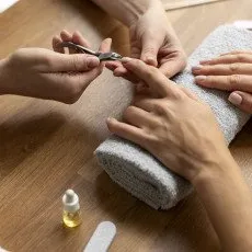 Маникюр без покрытия