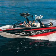 Прогулка на катере Malibu Axis