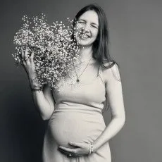 Авторская студийная фотосессия для беременных