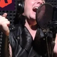 Запись песни в студии звукозаписи