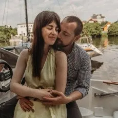 Романтическая прогулка на катере