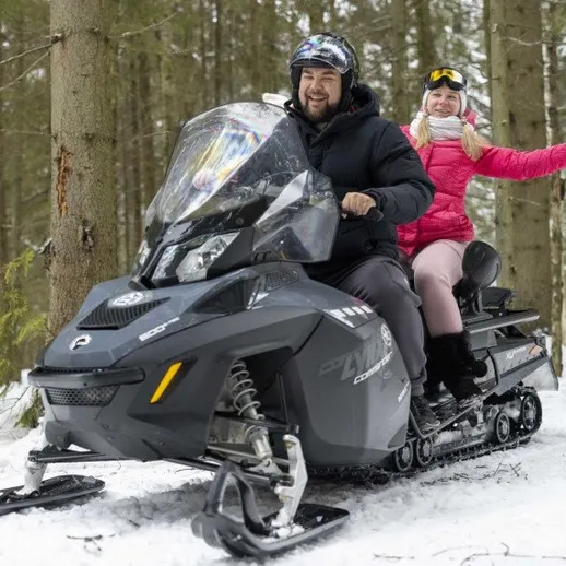 Опыт езды на снегоходе в лесу зимой с друзьями